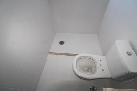 Apartamento à venda com 133m², 3 quartos e 2 vagasBanheiro da Suíte 2