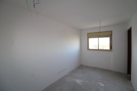 Apartamento à venda com 133m², 3 quartos e 2 vagasSuíte 2