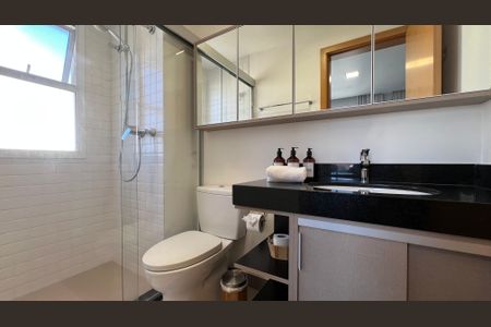 Banheiro de kitnet/studio à venda com 1 quarto, 35m² em Pinheiros, São Paulo