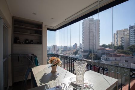 Apartamento à venda com 94m², 3 quartos e 3 vagasVaranda