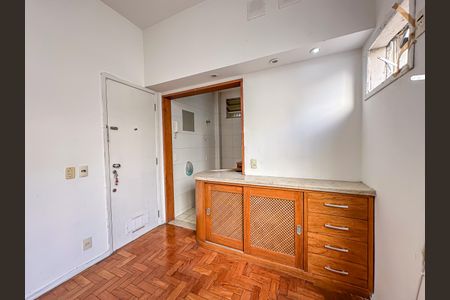 Studio à venda com 32m², 1 quarto e sem vaga Studio à venda com 32m², 1 quarto e sem vagaCozinha