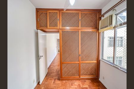 Studio à venda com 32m², 1 quarto e sem vaga Studio à venda com 32m², 1 quarto e sem vagaStudio