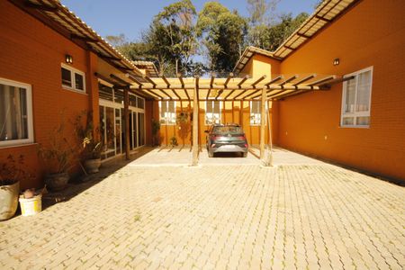 Casa de condomínio à venda com 961m², 4 quartos e 3 vagasÁrea Externa