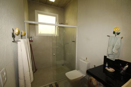 Casa de condomínio à venda com 961m², 4 quartos e 3 vagasBanheiro 2
