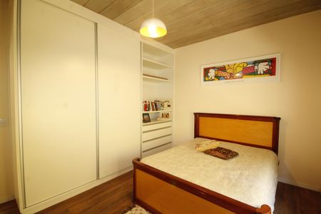 Casa de condomínio à venda com 961m², 4 quartos e 3 vagasQuarto 2