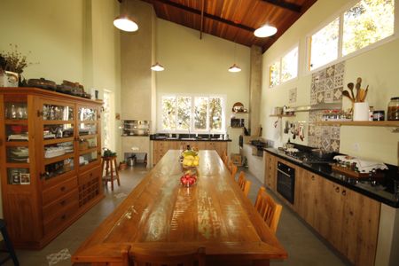 Casa de condomínio à venda com 961m², 4 quartos e 3 vagasCozinha