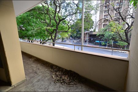 Varanda de apartamento à venda com 3 quartos, 100m² em Centro, Belo Horizonte