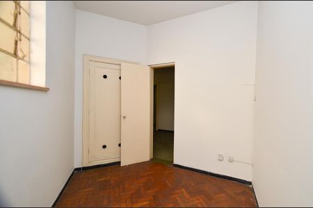 Apartamento à venda com 100m², 3 quartos e 1 vaga Apartamento à venda com 100m², 3 quartos e 1 vagaQuarto de Serviço