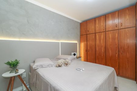 Apartamento à venda com 228m², 4 quartos e 4 vagasQuarto 2