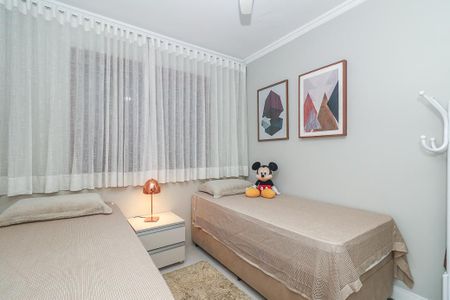 Quarto 1 de apartamento à venda com 4 quartos, 228m² em Jardim Itu, Porto Alegre
