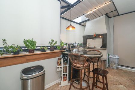 Apartamento à venda com 228m², 4 quartos e 4 vagasCozinha 2 