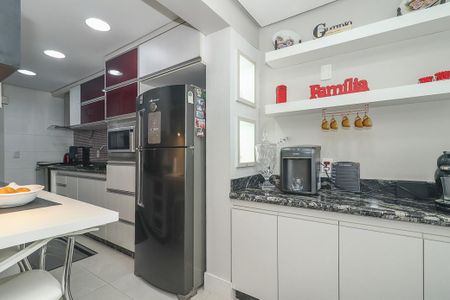 Apartamento à venda com 228m², 4 quartos e 4 vagasCozinha