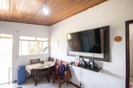 Casa à venda com 305m², 5 quartos e 1 vagaSala 1