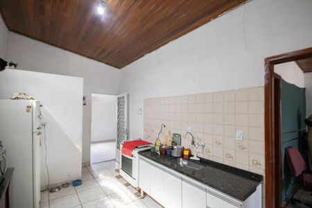 Casa à venda com 305m², 5 quartos e 1 vagaCozinha 1