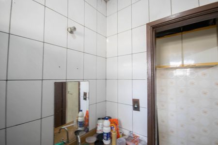 Casa à venda com 305m², 5 quartos e 1 vagaBanheiro 2