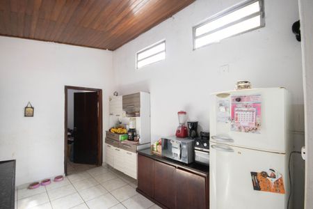 Casa à venda com 305m², 5 quartos e 1 vagaCozinha 1