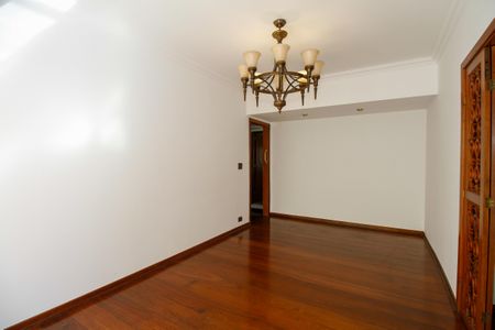 Apartamento para alugar com 151m², 3 quartos e 1 vaga Apartamento para alugar com 151m², 3 quartos e 1 vagaSala de Jantar