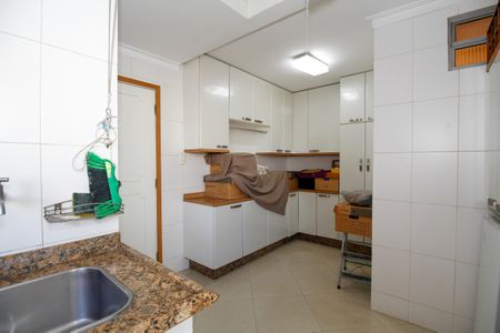 Apartamento para alugar com 151m², 3 quartos e 1 vaga Apartamento para alugar com 151m², 3 quartos e 1 vagaÁrea de Serviço
