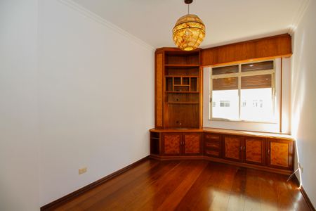 Apartamento para alugar com 151m², 3 quartos e 1 vaga Apartamento para alugar com 151m², 3 quartos e 1 vagaQuarto 1