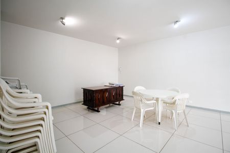 Apartamento para alugar com 151m², 3 quartos e 1 vaga Apartamento para alugar com 151m², 3 quartos e 1 vagaÁrea Comum - Salão de Festas