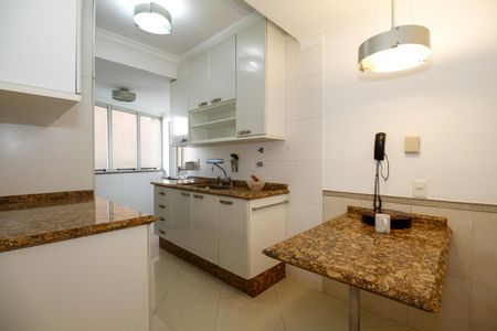 Apartamento para alugar com 151m², 3 quartos e 1 vaga Apartamento para alugar com 151m², 3 quartos e 1 vagaCozinha