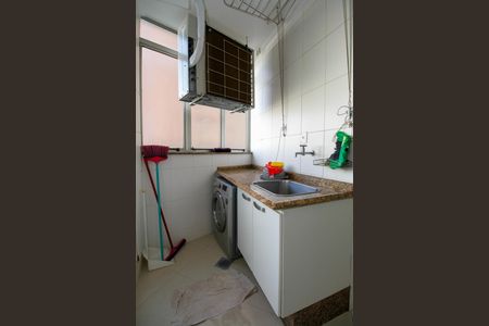 Apartamento para alugar com 151m², 3 quartos e 1 vaga Apartamento para alugar com 151m², 3 quartos e 1 vagaÁrea de Serviço