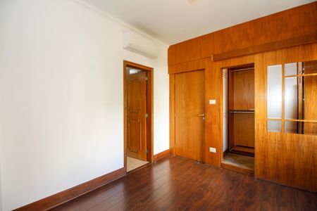 Apartamento para alugar com 151m², 3 quartos e 1 vaga Apartamento para alugar com 151m², 3 quartos e 1 vagaSuíte