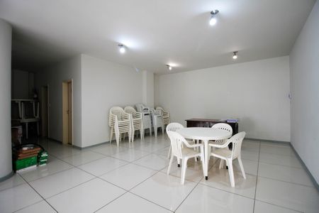 Apartamento para alugar com 151m², 3 quartos e 1 vaga Apartamento para alugar com 151m², 3 quartos e 1 vagaÁrea Comum - Salão de Festas