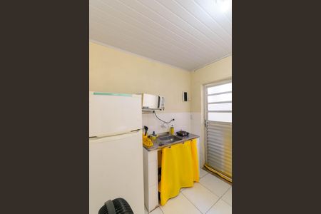 Cozinha de kitnet/studio para alugar com 1 quarto, 28m² em Cidade Continental, São Paulo
