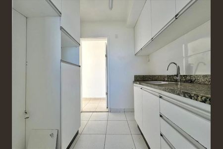 Apartamento para alugar com 70m², 3 quartos e 1 vaga