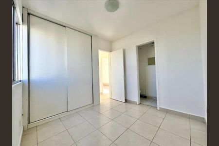 Apartamento para alugar com 70m², 3 quartos e 1 vaga