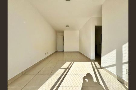 Apartamento para alugar com 70m², 3 quartos e 1 vaga