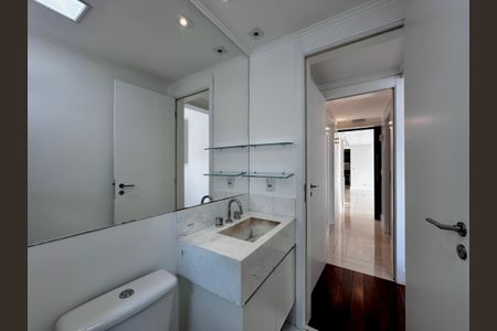 Apartamento para alugar com 160m², 3 quartos e 2 vagasBanheiro Suíte 2