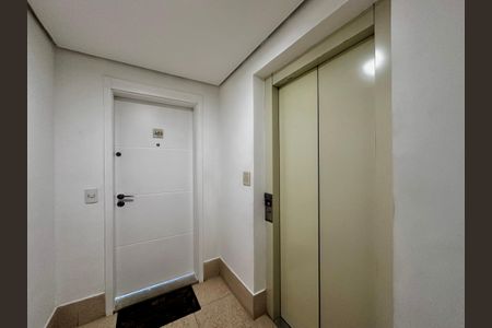 Apartamento para alugar com 160m², 3 quartos e 2 vagasHall Social Apartamento