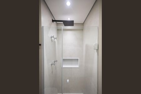 Banheiro de apartamento à venda com 1 quarto, 20m² em Indianópolis, São Paulo