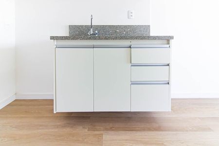 Apartamento à venda com 42m², 2 quartos e sem vaga Apartamento à venda com 42m², 2 quartos e sem vagaSala / Cozinha