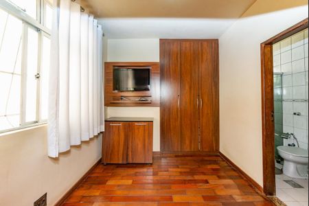 Apartamento à venda com 137m², 3 quartos e 2 vagasSuíte