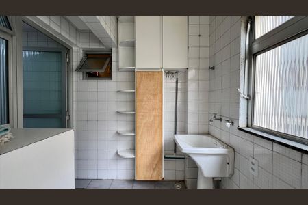 Apartamento para alugar com 67m², 2 quartos e 1 vagaÁrea de Serviço