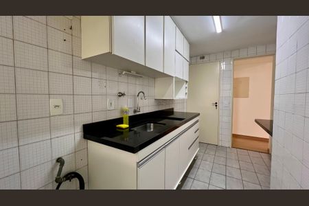 Apartamento para alugar com 67m², 2 quartos e 1 vagaCozinha