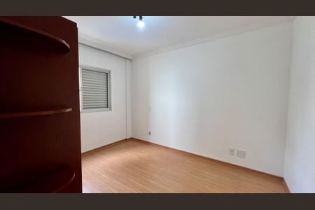 Apartamento para alugar com 67m², 2 quartos e 1 vagaQuarto 2