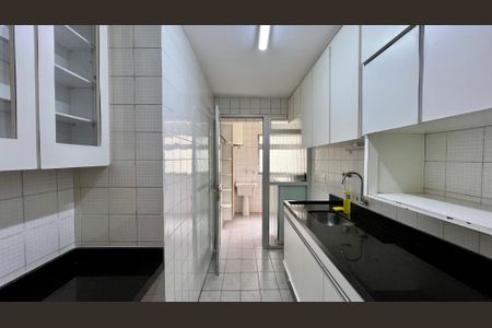 Apartamento para alugar com 67m², 2 quartos e 1 vagaCozinha