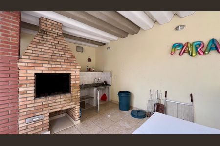 Apartamento para alugar com 67m², 2 quartos e 1 vagaÁrea comum - Churrasqueira