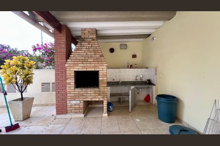 Apartamento para alugar com 67m², 2 quartos e 1 vagaÁrea comum - Churrasqueira