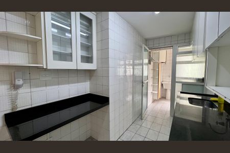 Apartamento para alugar com 67m², 2 quartos e 1 vagaCozinha