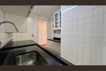 Apartamento para alugar com 67m², 2 quartos e 1 vagaCozinha