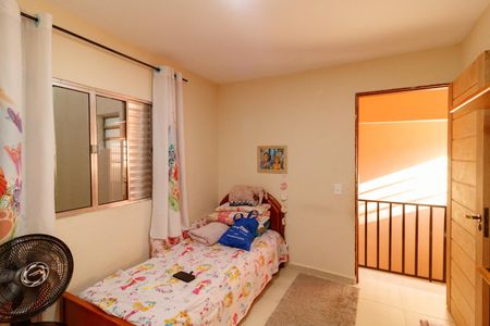 Casa para alugar com 100m², 2 quartos e 1 vagaQuarto