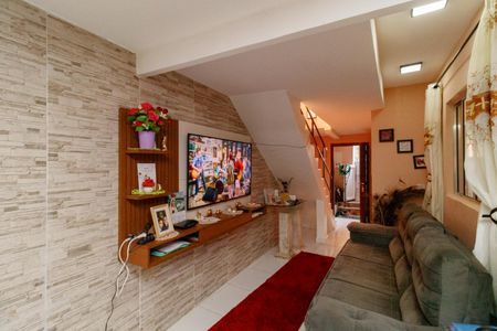 Sala de casa para alugar com 2 quartos, 100m² em Vila Gustavo, São Paulo