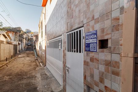 Casa para alugar com 100m², 2 quartos e 1 vagaPlaquinha