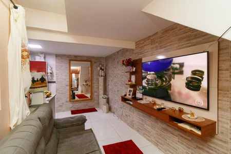 Casa para alugar com 100m², 2 quartos e 1 vagaSala