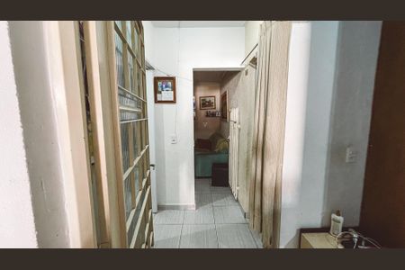 Casa à venda com 140m², 4 quartos e 2 vagasCorredor